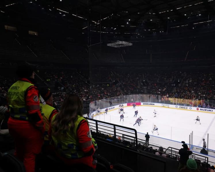 New Milan ice hockey arena wins expert approval after running repair on surface