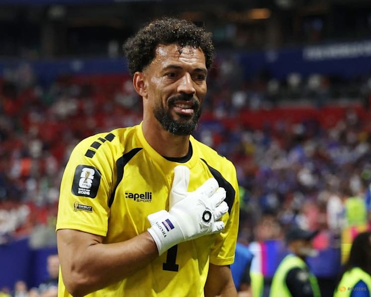 Cape Verde's Vozinha delighted with mother's visa but wants to talk football