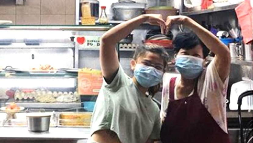 Instagram account shows love – and online exposure – to elderly hawkers Instagram account shows love – and online exposure – to elderly hawkers