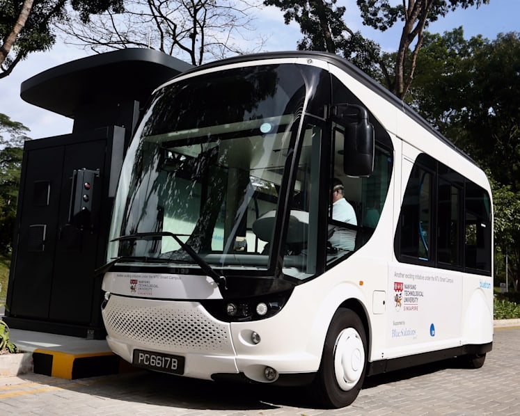 Ultra-fast charging electric shuttle bus service launched by NTU and BlueSG