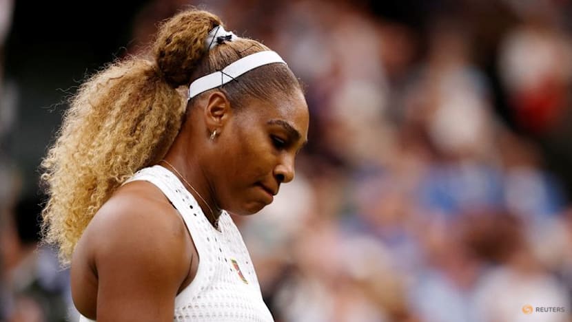 Serena's Wimbledon comeback fizzles out in first round