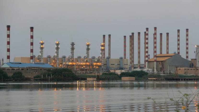 Analysis:OPEC+ would struggle to cover major Iranian oil supply disruption