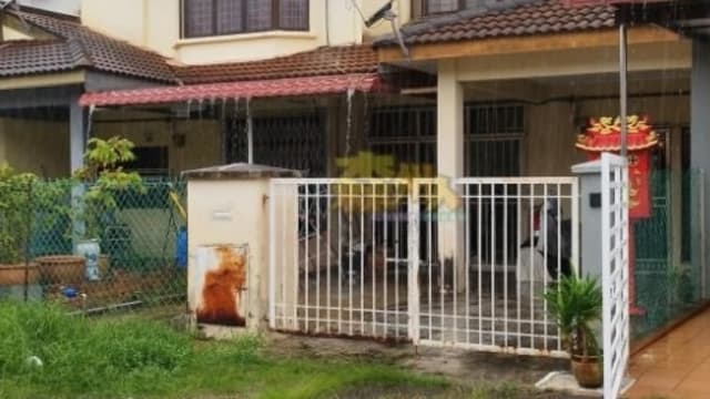 传出异味 马国夫妇双双毙命住家内