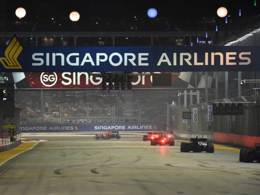 Singapore Airlines extends F1 Singapore Grand Prix title sponsorship for another 3 years Singapore Airlines extends F1 Singapore Grand Prix title sponsorship for another 3 years