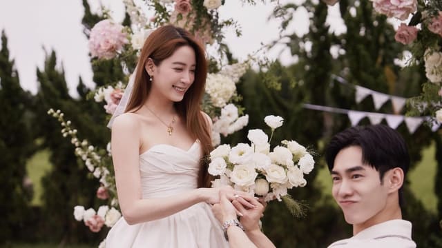稳交5年修正果　张书豪向欧阳妮妮求婚成功！