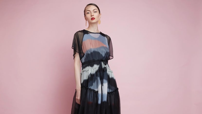 Pecinta warna hitam? Simak 8 ide padu-padan outfit hitam untuk Imlek 2024 Pecinta warna hitam? Simak 8 ide padu-padan outfit hitam untuk Imlek 2024