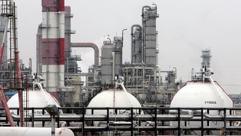 South Korean refiners' losses deepen in Q3, margins set to improve in Q4 South Korean refiners' losses deepen in Q3, margins set to improve in Q4