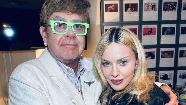 Elton John一见到Madonna就说“原谅我”，两人终于和解了！