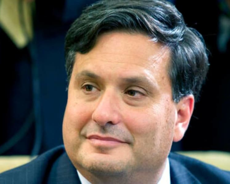 Biden chooses longtime adviser Ron Klain as chief of staff