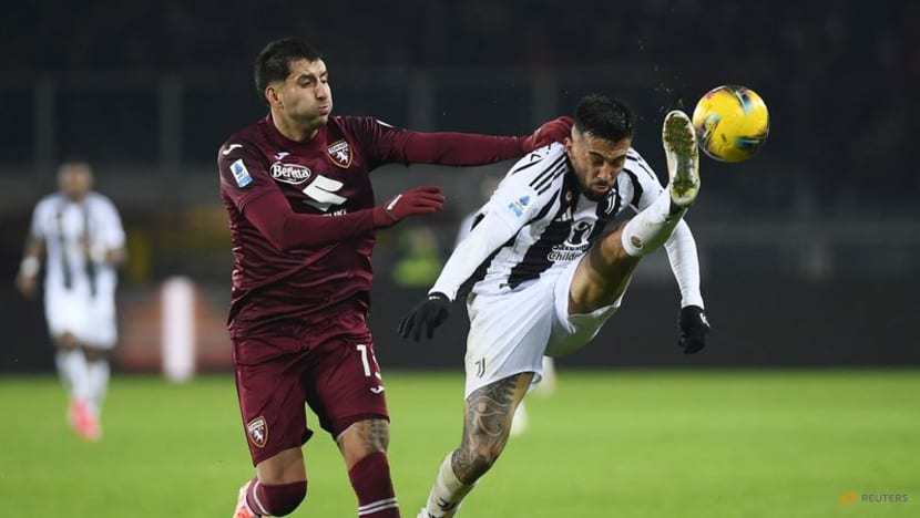 Juventus drop more points in 1-1 derby draw with Torino as both coaches see red