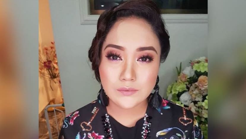 Azharina redha 'gempal' asal dapat susukan Redha Azharina redha 'gempal' asal dapat susukan Redha