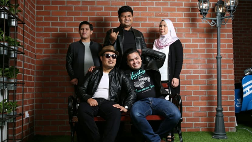 Caliph Buskers cerita tentang diskriminasi, kad ATM dan cita-cita jadi otai malar segar