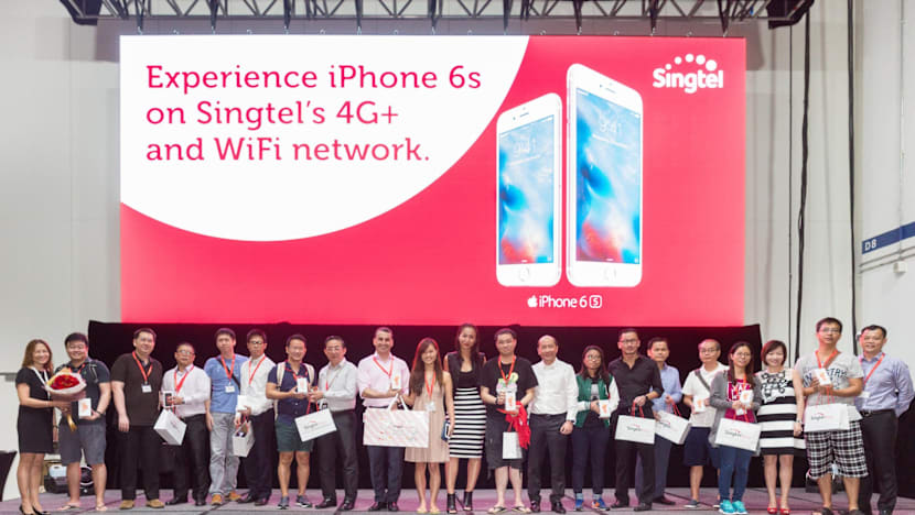 Apple fans in quest for new iPhone 6S, 6S Plus not deterred by haze