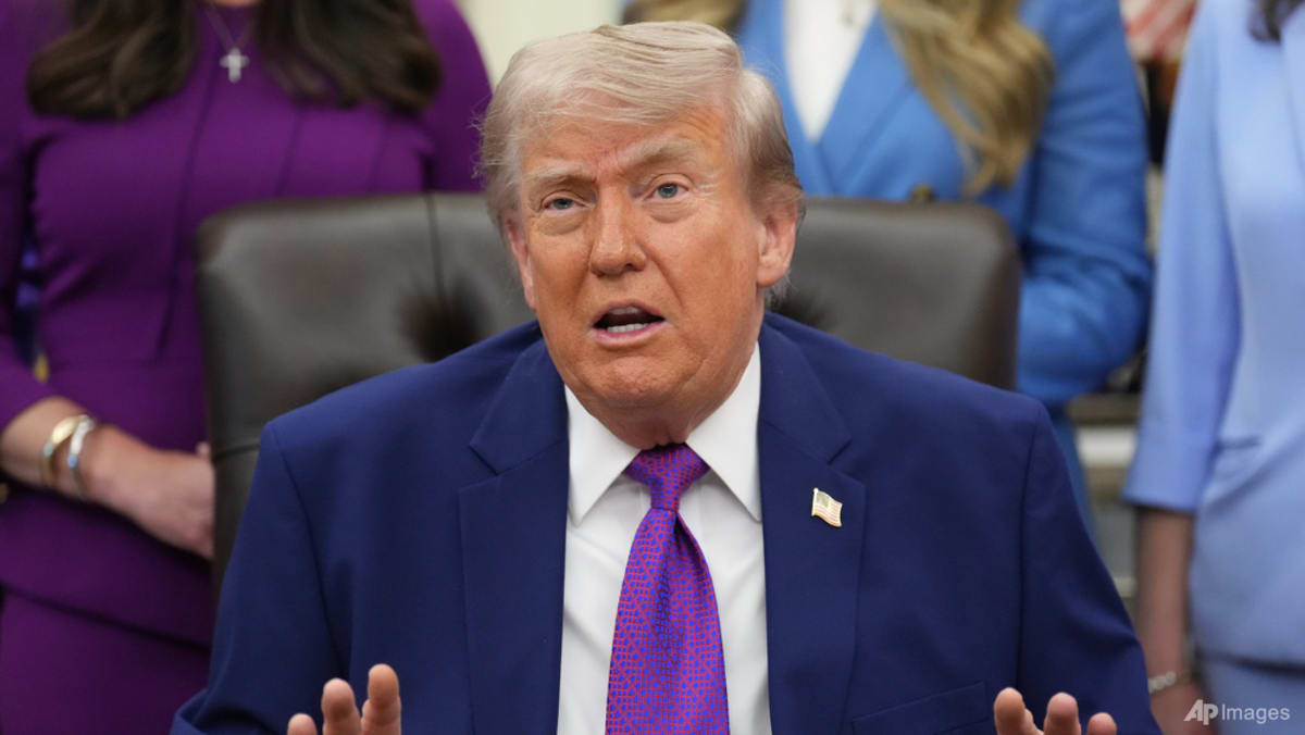 Trump says Iran ceasefire is 'on life support' as hopes for a deal fade