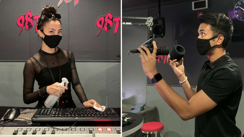 Circuit Breaker: “Broken” Circuit Breaker During Sonia Chew & Joakim Gomez’s Live Online Show Keeps Things Fun For 987 DJs Circuit Breaker: “Broken” Circuit Breaker During Sonia Chew & Joakim Gomez’s Live Online Show Keeps Things Fun For 987 DJs