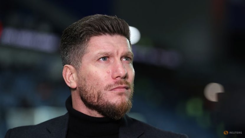 Union manager apologises after staff member sent off for throwing extra ball onto pitch