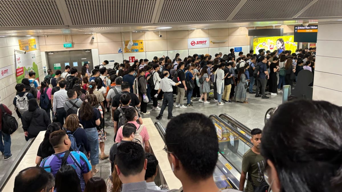 Circle Line train services fully resume after signalling fault