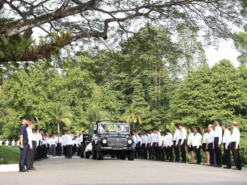 Loyal staff give Mr Lee Kuan Yew final send-off