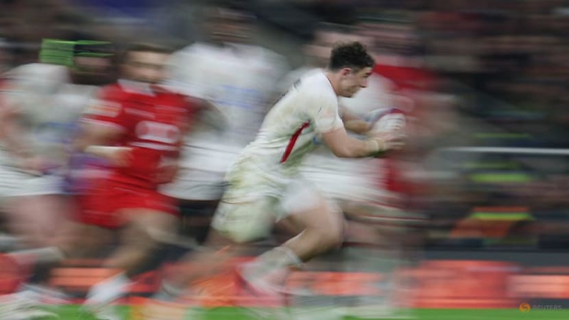 Ford shines as England overwhelm dismal Wales