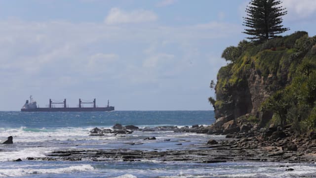 澳洲阳光海岸发生坠崖事故 17岁少女失足坠亡