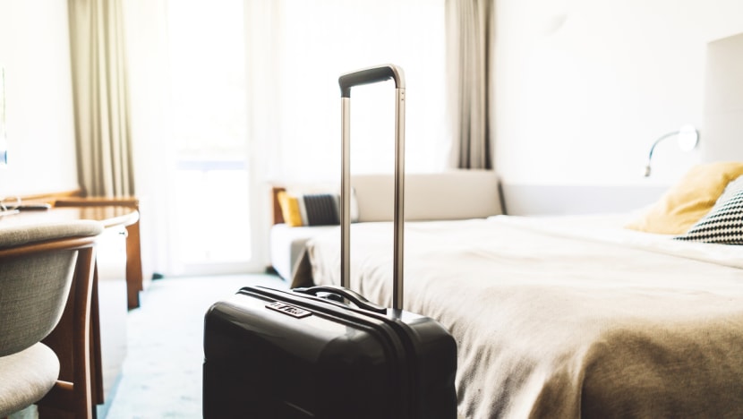 Two online sellers arrested after victims report more than S$430,000 lost in unfulfilled hotel room bookings Two online sellers arrested after victims report more than S$430,000 lost in unfulfilled hotel room bookings