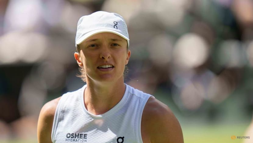 Zverev and Swiatek look to gain Wimbledon momentum
