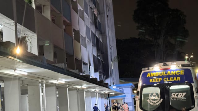 大巴窑组屋致命火患 四户受影响 约80人疏散  