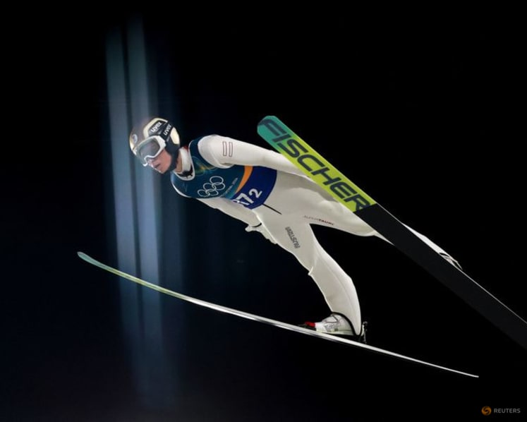 Ski jumping-Austria prevail in chaotic super team final disrupted by snow