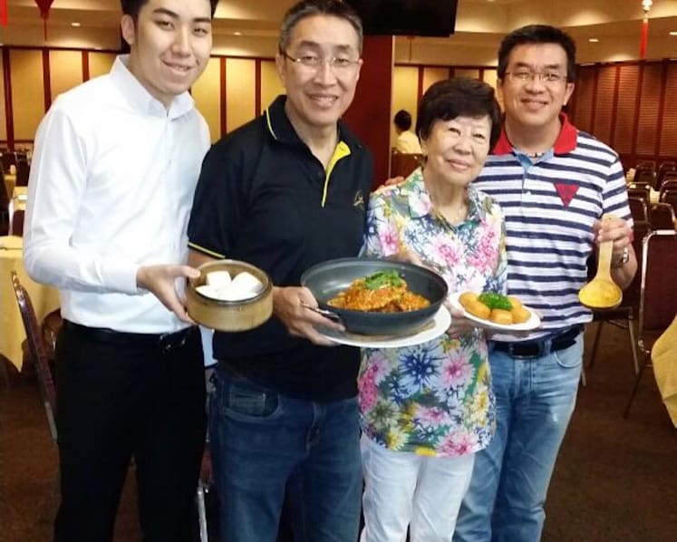 Creator of Singapore's iconic chilli crab dish dies aged 90