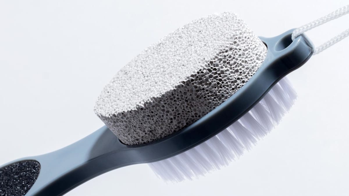 What’s the best way to remove calluses on your feet?