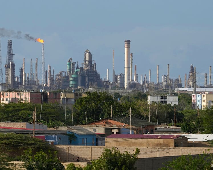 Trump says US will refill Strategic Petroleum Reserve using Venezuelan oil Trump says US will refill Strategic Petroleum Reserve using Venezuelan oil