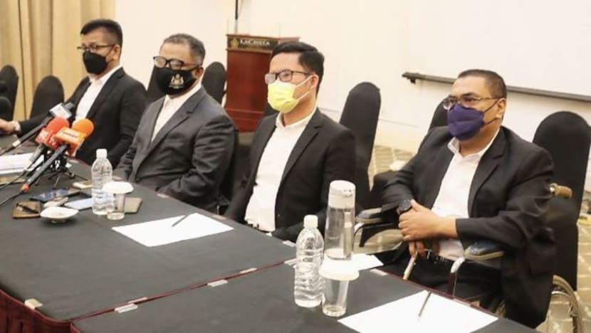 Kerajaan Melaka tumbang, 4 ADUN tarik sokongan terhadap Ketua Menteri