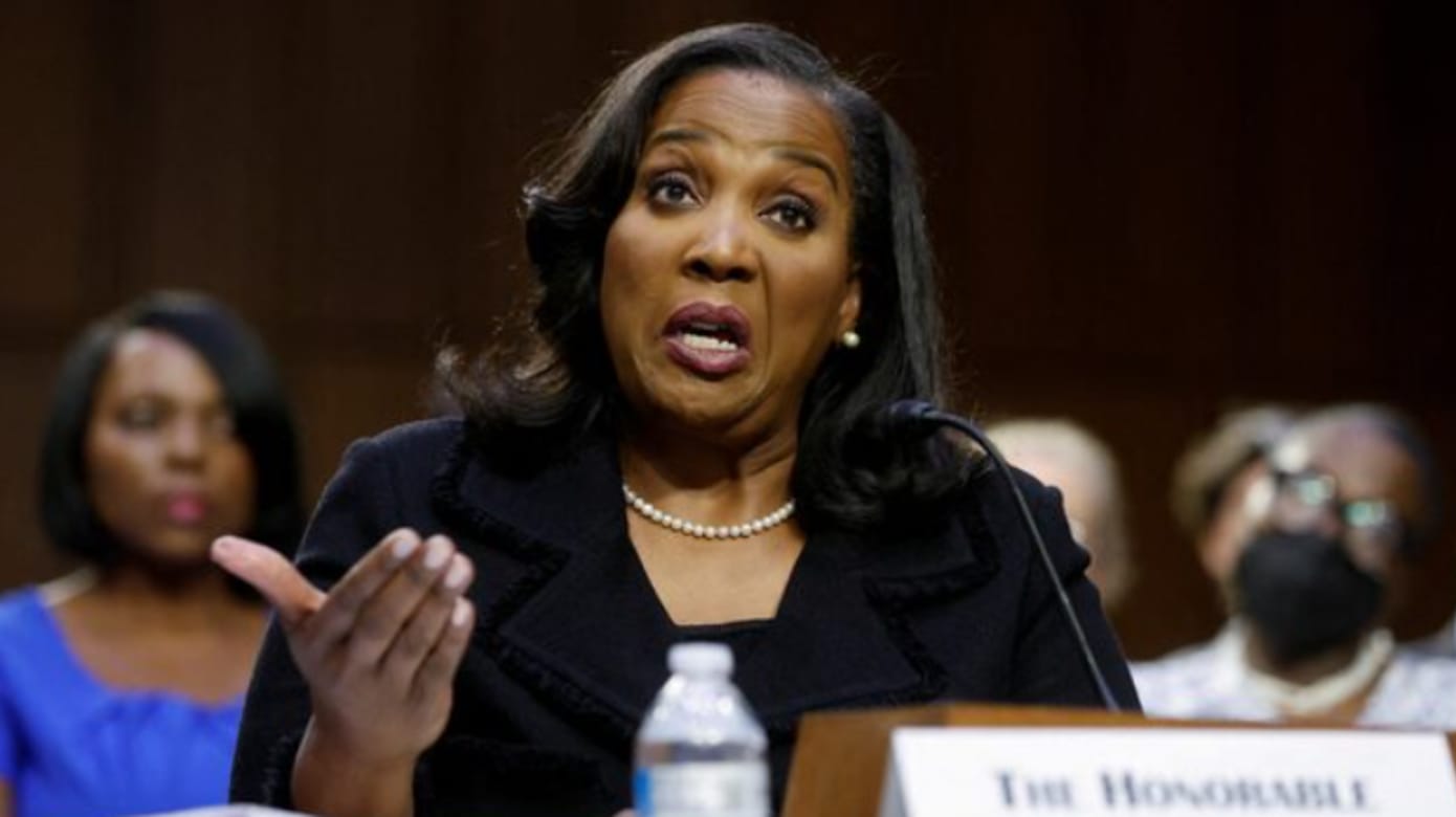 特朗普再施压促联储局理事因房贷争议辞职- 8world