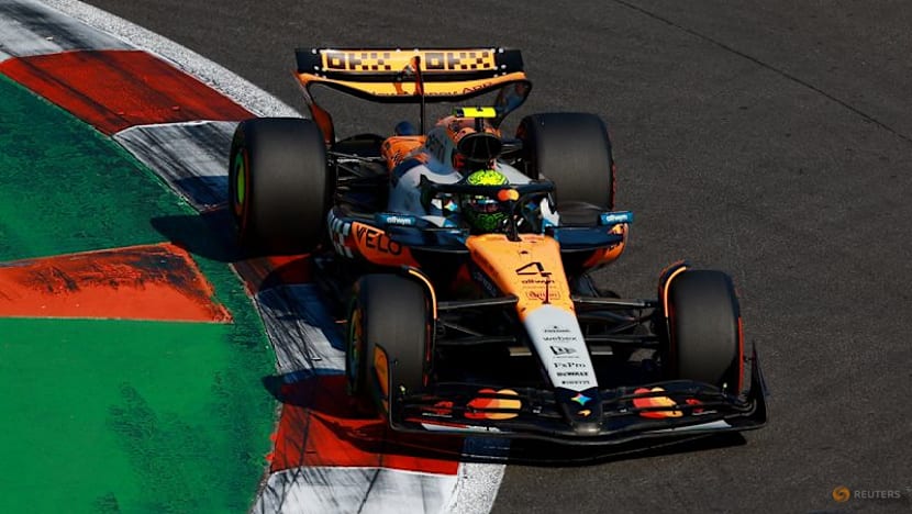 Norris piles pressure on Piastri with Mexico pole