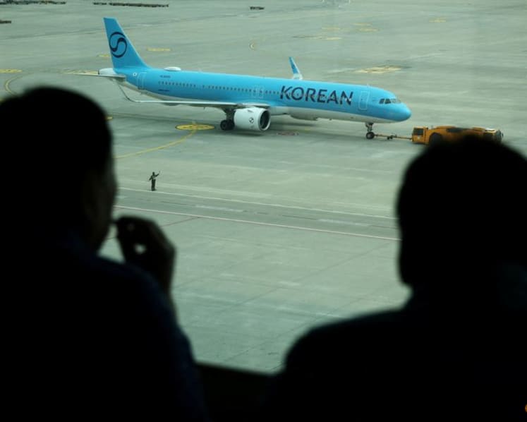 Korean Air Q2 profit falls 34% on higher fuel costs, revenue hits record high