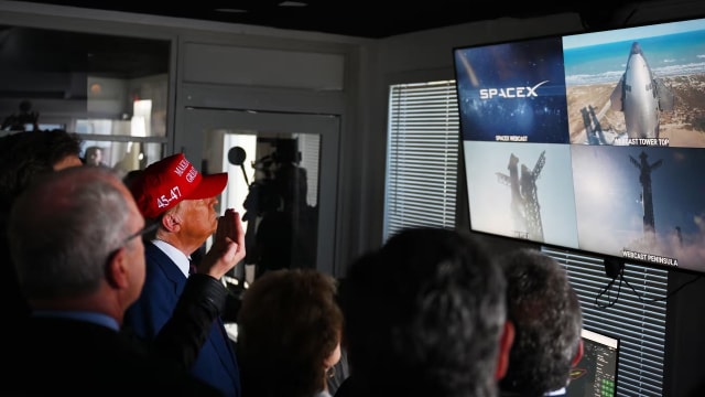 SpaceX星舰第六次试射 特朗普亲临现场观摩