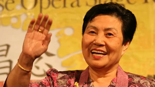 台湾歌仔戏国宝级艺人王束花辞世