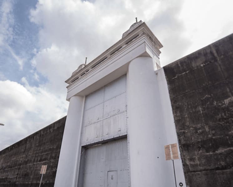 Senior prison warden on trial for seeking bribe from inmate in return for prison transfer