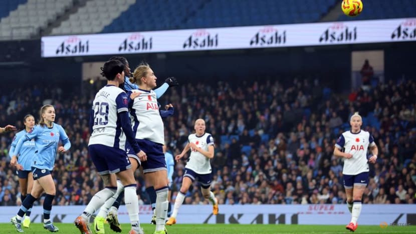 Shaw treble helps Man City thump Spurs and move four points clear in WSL Shaw treble helps Man City thump Spurs and move four points clear in WSL
