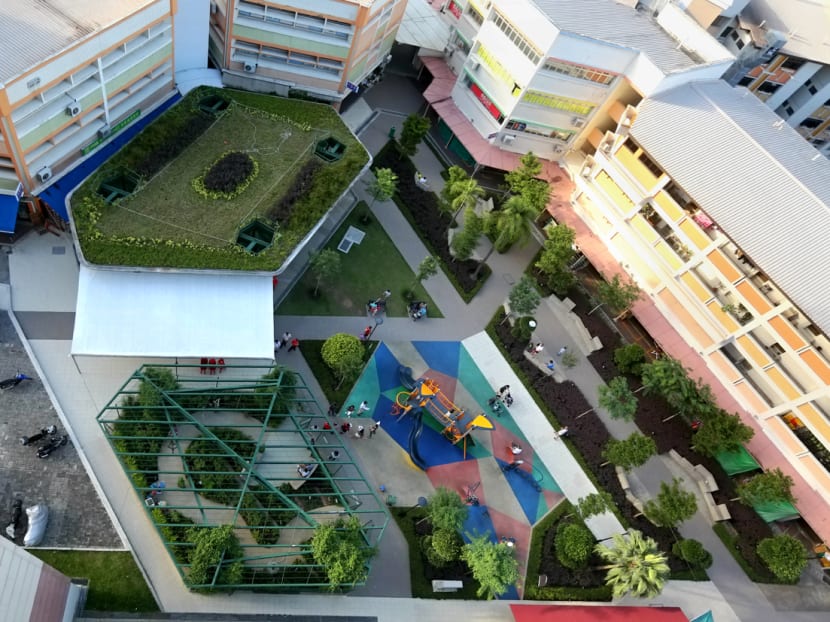 Overview photo of Bukit Batok West Shopping Centre, a recently upgraded Neighbourhood Centre (NC) under HDB's Remaking Our Heartland (ROH) programme. As part of the rejuvenation of the East Coast, Jurong Lake and Hougang towns/estates, about S$42 million has been set aside for the upgrading of 21 NCs. Photo: Nuria Ling/TODAY