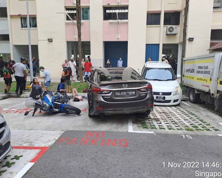 3 people taken to hospital after accident at car park in Yishun