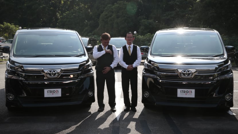 SMRT partners Grab in private-hire car venture