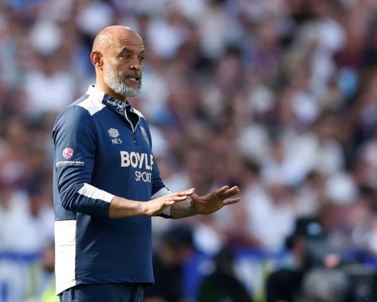 West Ham stick with Espirito Santo despite relegation from Premier League