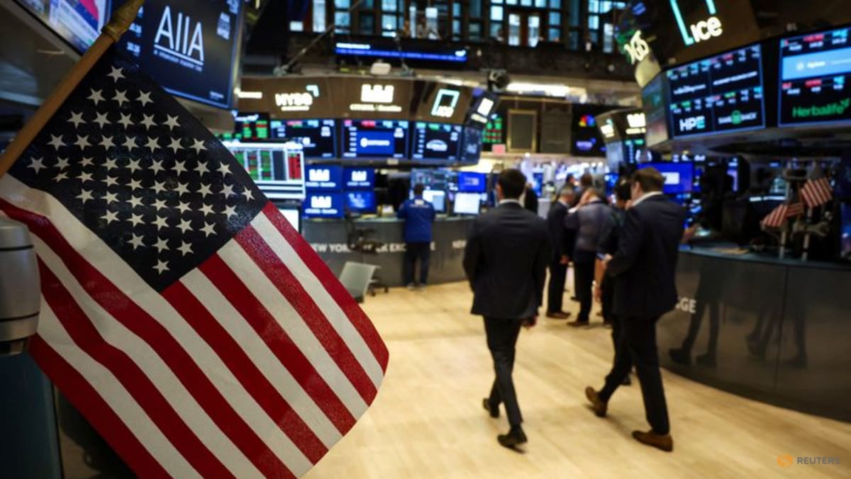 Stocks advance, US yields retreat on heightened Fed cut expectations