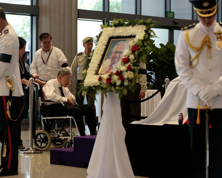 Young and old bid goodbye to S R Nathan