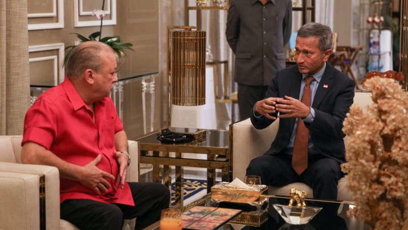 Singapore delivers more than 100,000 doses of COVID-19 vaccines to Johor Singapore delivers more than 100,000 doses of COVID-19 vaccines to Johor
