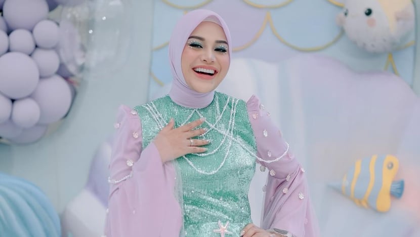 Menu diet ketat Aurel Hermansyah turunkan berat badan 21 Kg dalam 5 bulan Menu diet ketat Aurel Hermansyah turunkan berat badan 21 Kg dalam 5 bulan