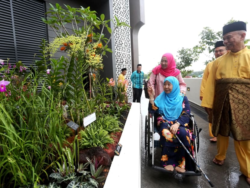 Yusof Ishak Mosque opens