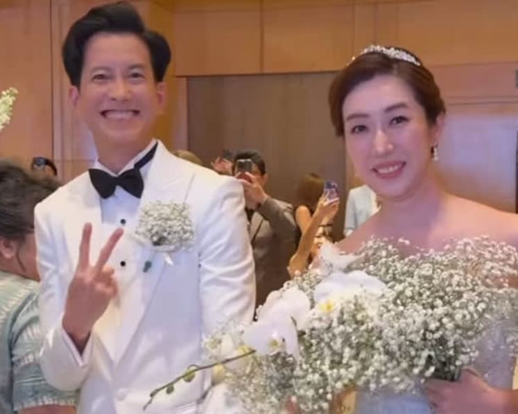 Actor Benjamin Heng remarries, 6 years after first wife's death