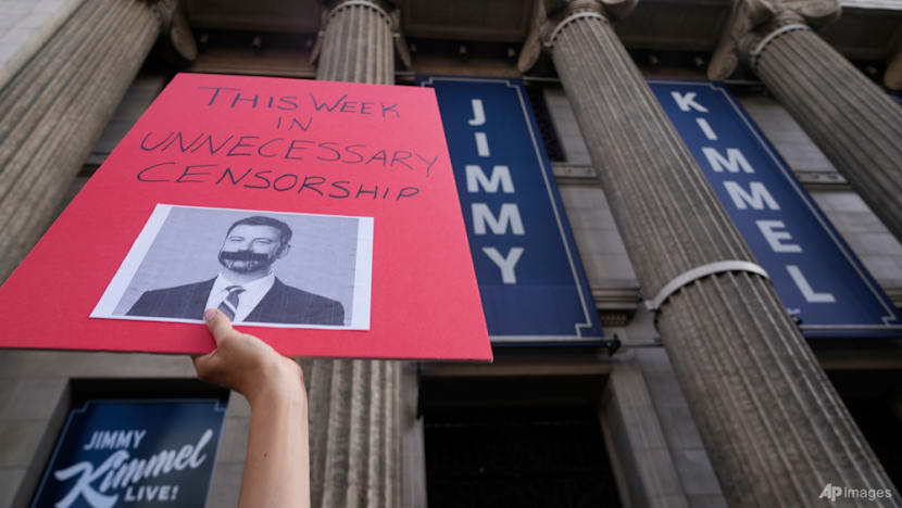 US comics slam 'censorship' after Jimmy Kimmel pulled